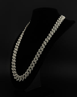 Luxuriöse Cuban Link Arm- und Halskette mit funkelnden Steinen