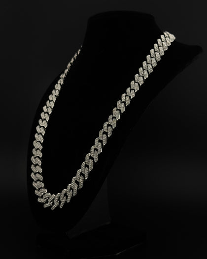 Luxuriöse Cuban Link Arm- und Halskette mit funkelnden Steinen